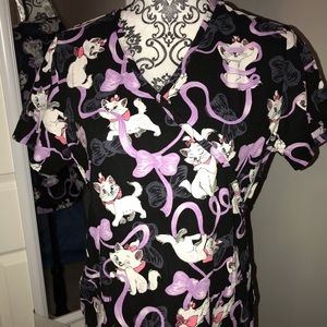 EUC size small Disney scrub top-Aristocats